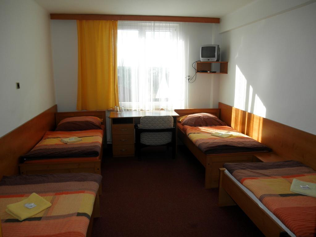 Hotel Vysocina Chotebor Room photo